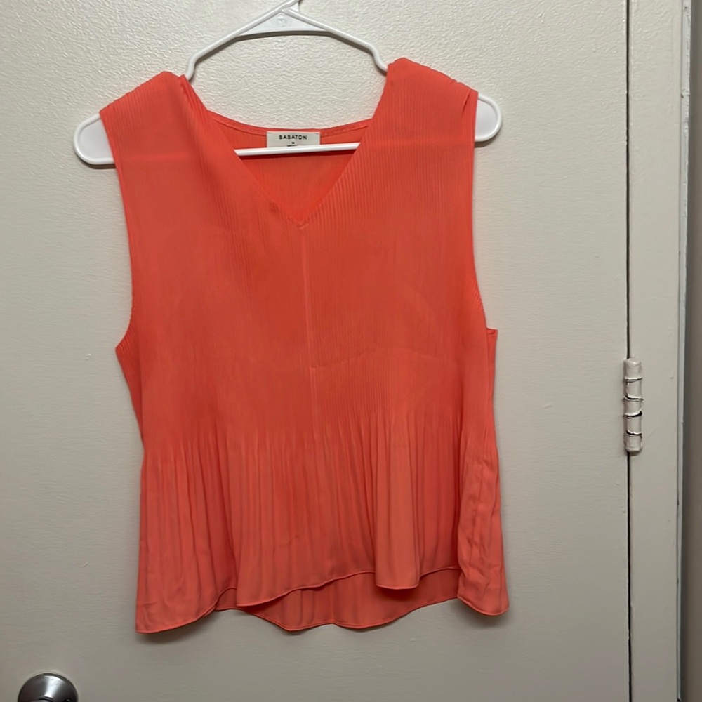 Aritzia Babaton blouse